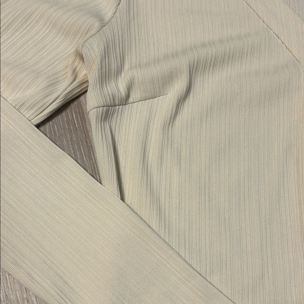 Petal & Pup Christina Long Sleeve Cream Ribbed Button-Up Top Sz Small - Picture 7 of 7